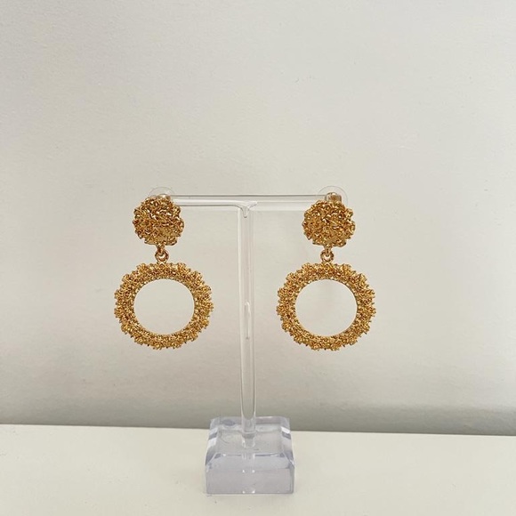 Greek Goddess Gold Tone Earrings - Picture 2 of 4